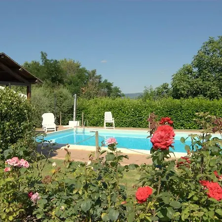 Cantagallina Sleeps 4 Pool Wifi T763090 *